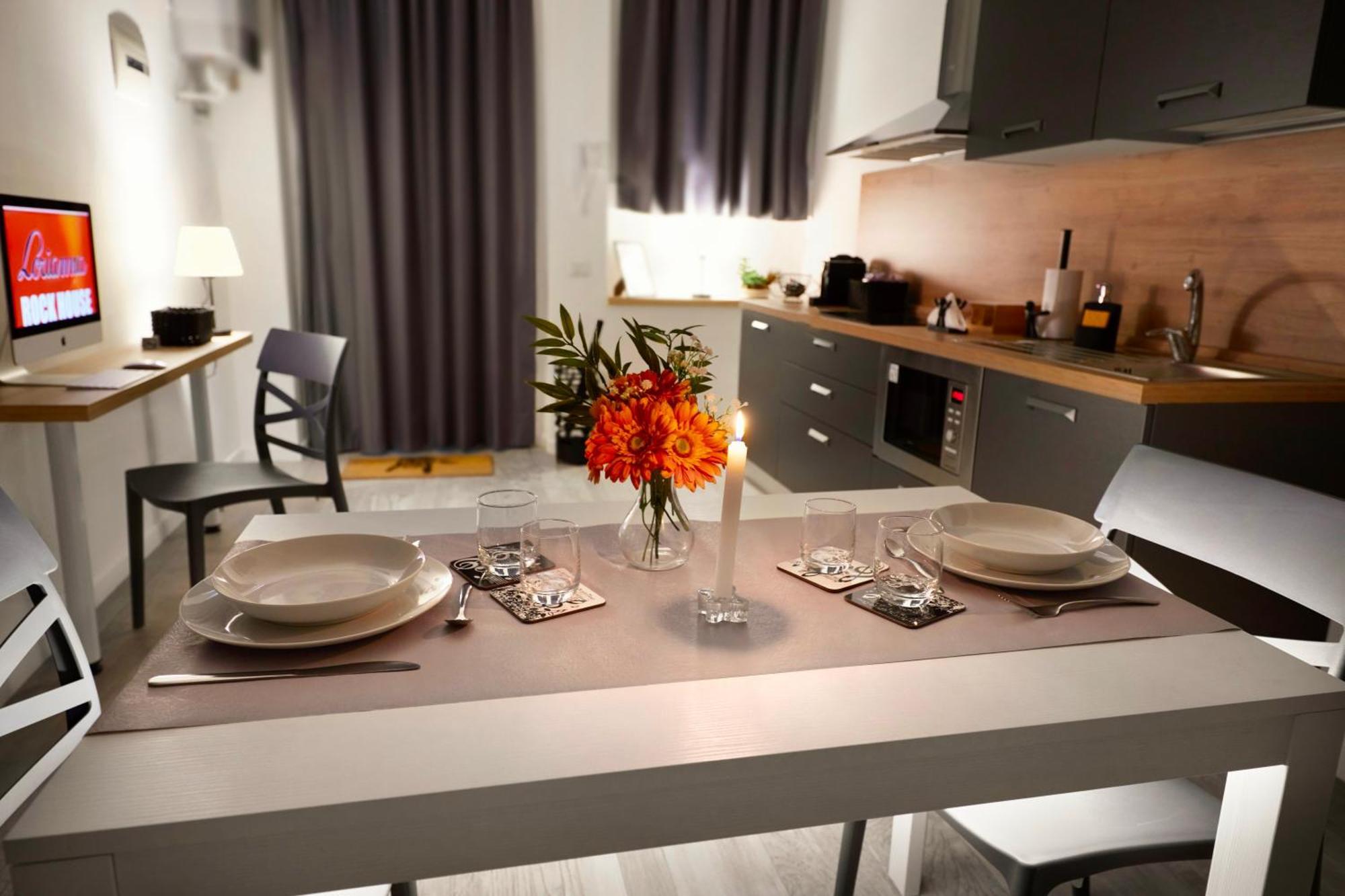 Lorianna Rock House Apartment Milan Luaran gambar